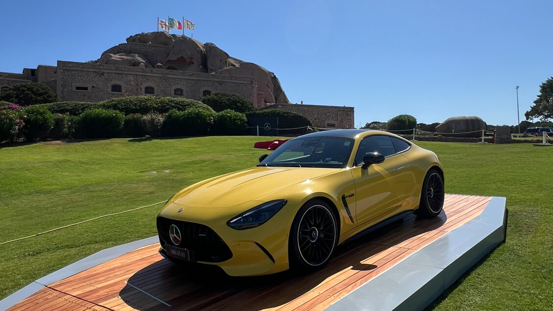 Mercedes-Maybach al Phi Beach