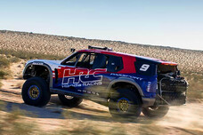 Due Honda Passport TrailSport alla Mint 400 in Nevada