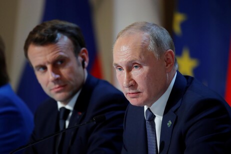 Macron e Putin in una foto di archivio