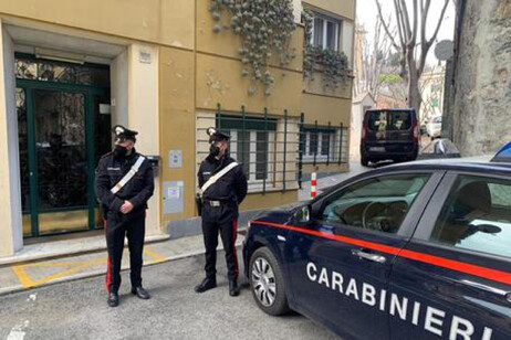 Anziani trovati morti a Genova, ipotesi omicidio-suicidio