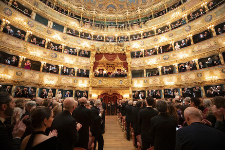 Mattarella arrivato per la prima al teatro La Fenice