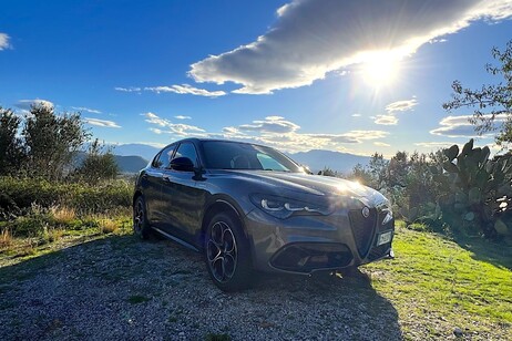 Alfa Romeo Stelvio 2.2 turbodiesel Q4, quotidianità sportiva