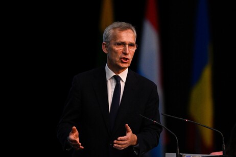 Stoltenberg, sull'uso delle armi decidono i singoli Paesi