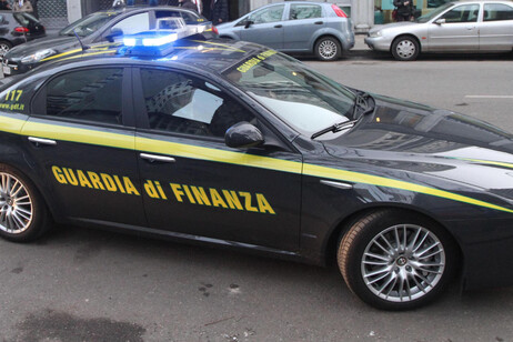 guardia di finanza Milano generica