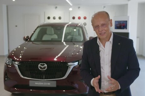 Con CX-80 continua il viaggio premium in Europa di Mazda