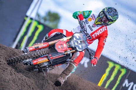 Ducati al debutto nel Mondiale MXGP con Tony Cairoli