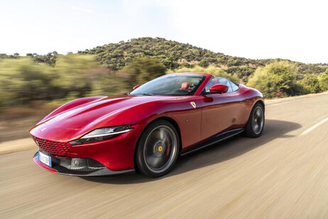 Ferrari premiata per il design al Salone di Torino