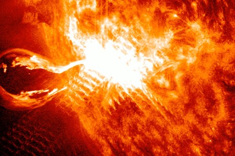 La tempesta è stata provocata da un potente brillamento solare di classe X, generato il 14 settembre (fonte: NASA / SDO and the AIA, EVE, and HMI science teams)