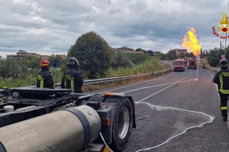 Travaso Gnl dopo incidente