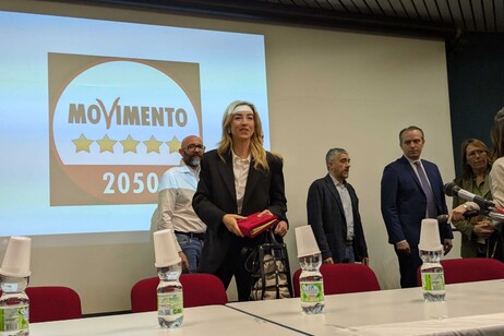 Beghin (M5s), Salis nome giusto per Genova siamo al suo fianco