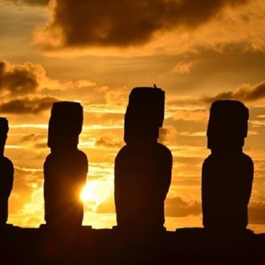 L'alba a Rapa Nui (fonte: Natalia Solar, CC license 4.0)