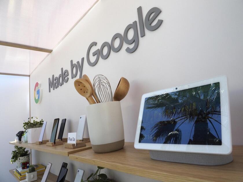 Dispostivi per la smart home di Google © ANSA/EPA