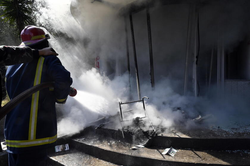 Protest by Lebanese bank depositors in Beirut © ANSA/EPA