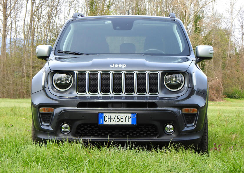 Jeep Renegade e-Hybrid - RIPRODUZIONE RISERVATA