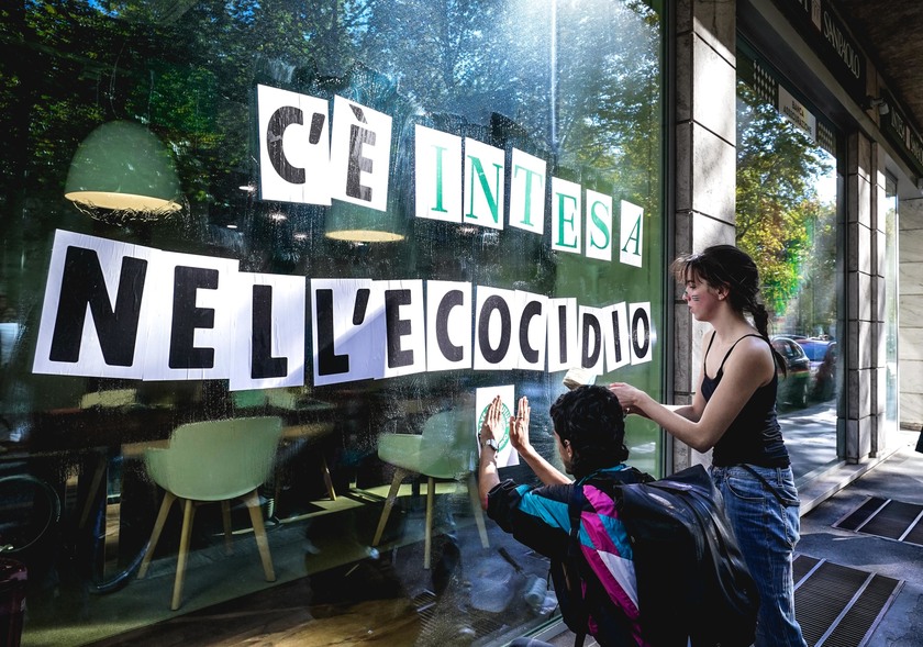 A Torino tornano in piazza i Fridays for Future, un migliaio