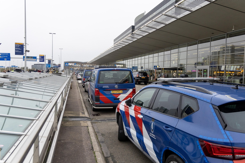 Israel to send rescue mission to Amsterdam following Ajax-Maccabi soccer fans clash