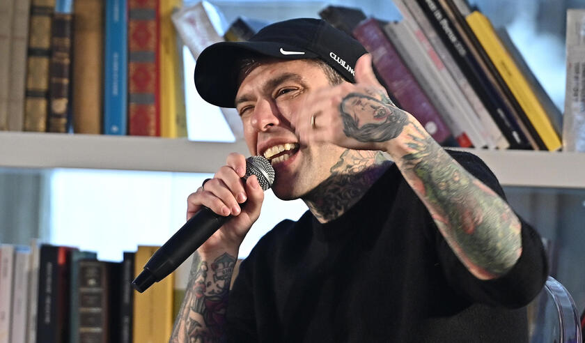 Fedez, 'questa generazione Ãù la cavia dei social'