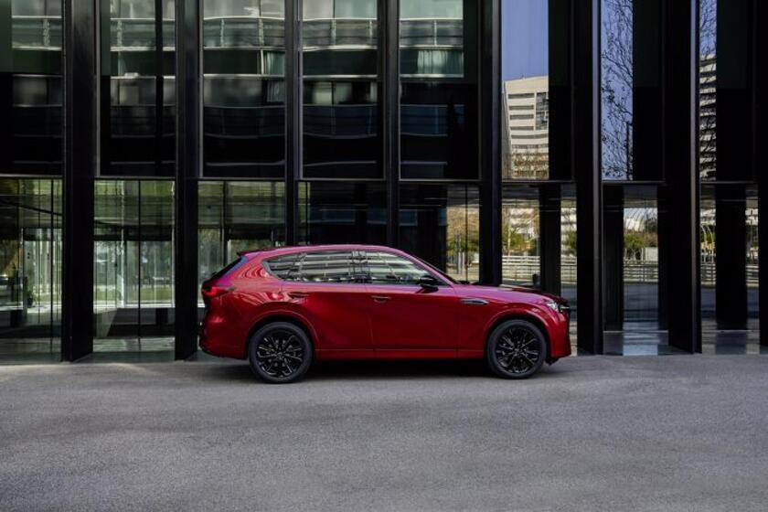 Nuova Mazda CX-60 - RIPRODUZIONE RISERVATA