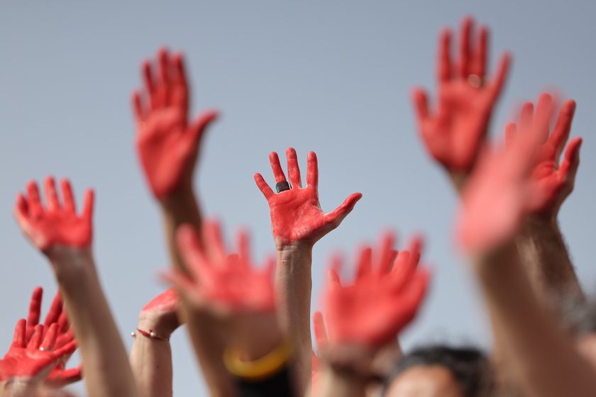 Manifestazione a Tel Aviv per gli ostaggi a Gaza