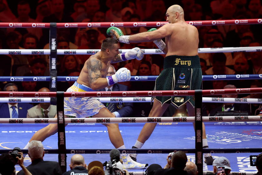 Heavyweight Boxing - Fury vs Usyk