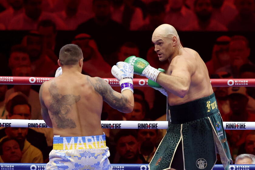 Heavyweight Boxing - Fury vs Usyk