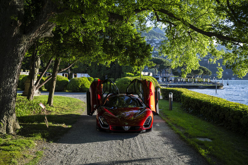 Alfa Romeo 33 Stradale