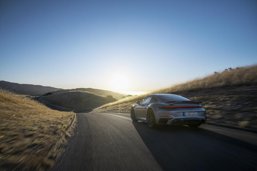 Nuova Porsche 911 Turbo 50 Anni