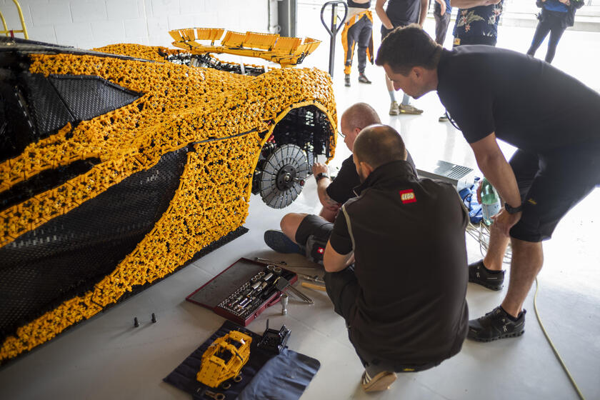 McLaren P1 LEGO Technic