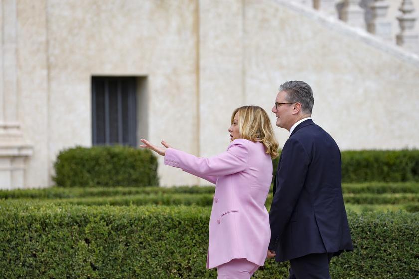 ++ Starmer, con Meloni vogliamo lavorare insieme sui migranti ++