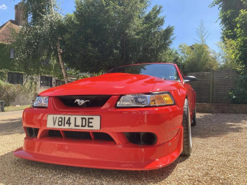 Ford Mustang SVT Cobra R