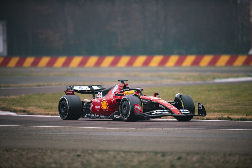 F1 - LEWIS HAMILTON TESTS FIORANO