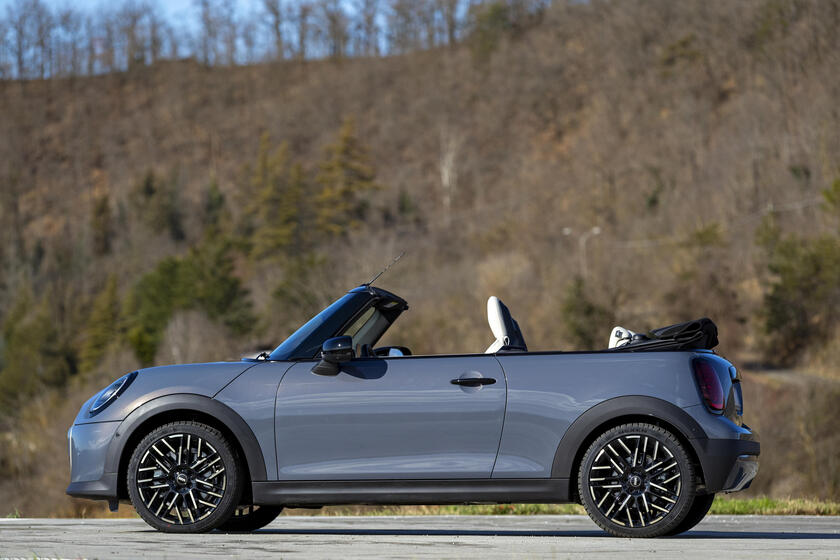 Nuova Mini Cooper Cabrio