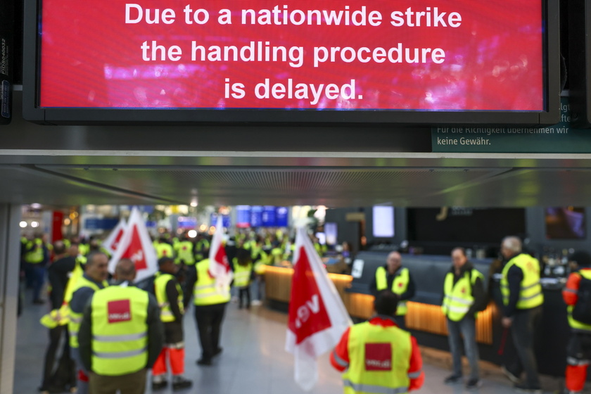 24-hour strike at several airports in Germany