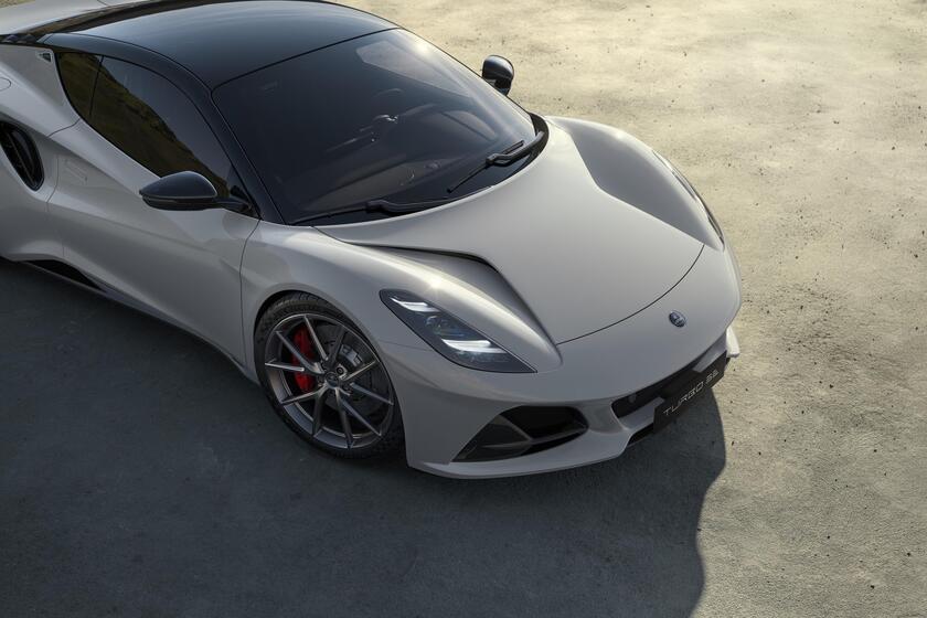 Lotus, arriva in gamma l’Emira Turbo SE