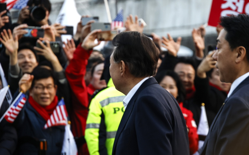 South Korea's impeached president Yoon released from prison 