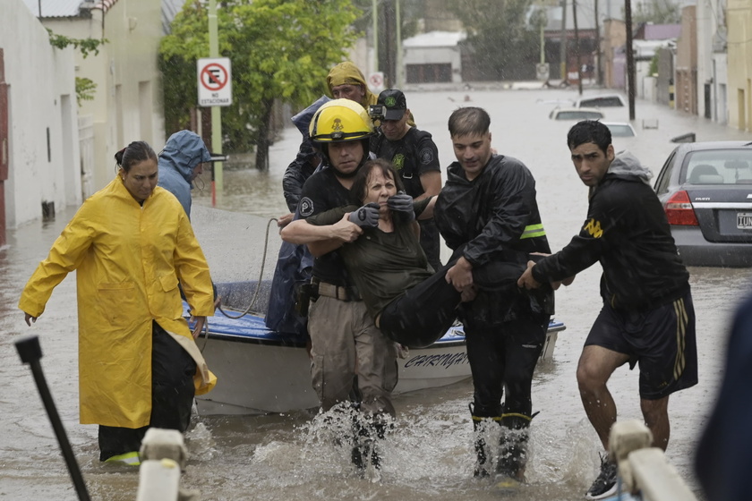 Floods after heavy rainfall in Bahia Blanca