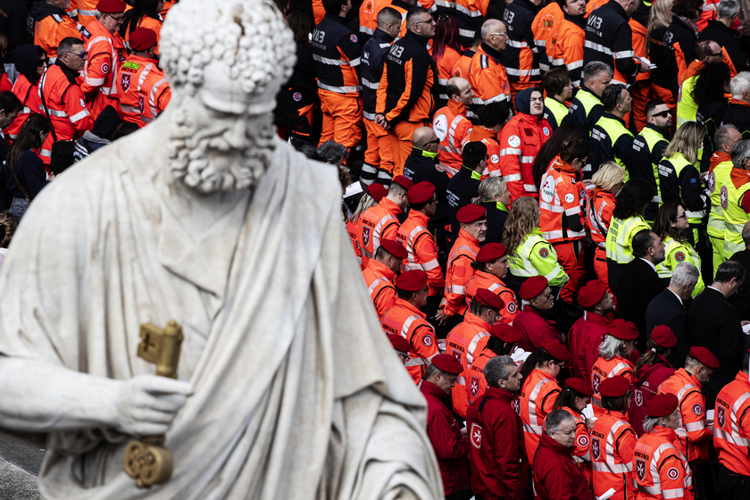 Cardinal Michael Czerny celebrates Holy Mass, Jubilee of the World of Volunteering