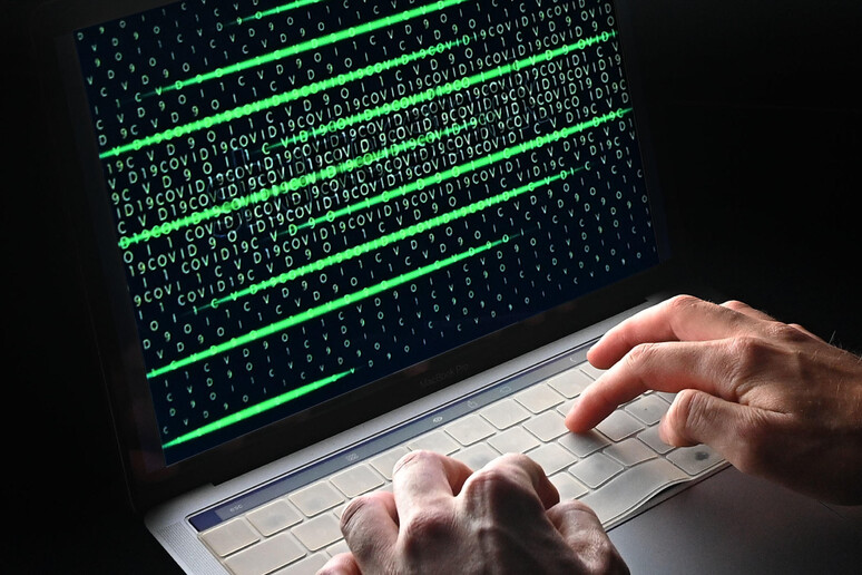 Attacco hacker - RIPRODUZIONE RISERVATA