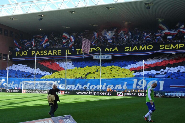 Calcio: Sampdoria, rinnovati 2.000 abbonamenti nel primo giorno - RIPRODUZIONE RISERVATA