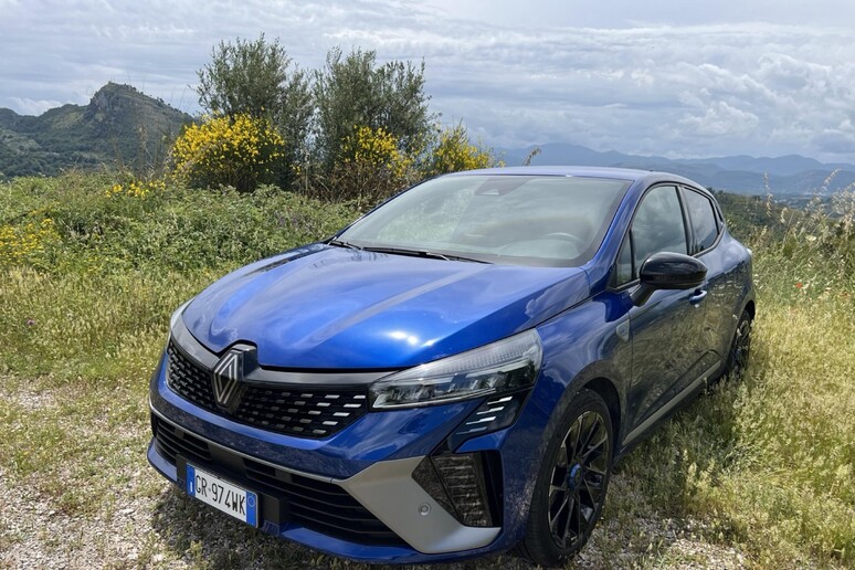 Renault Clio E-Tech: ibrida dall’accento sportivo © ANSA/Web