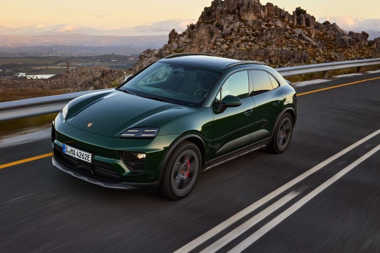 Cresce la gamma di Porsche Macan con la RWD e la 4S - RIPRODUZIONE RISERVATA