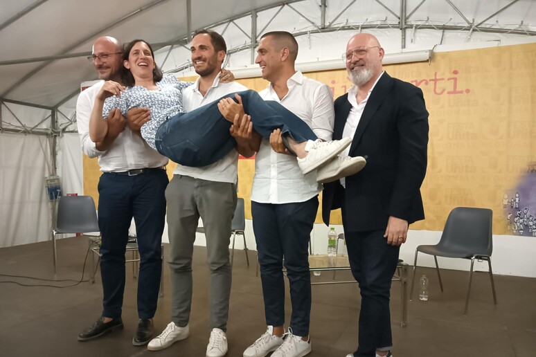 La foto sul palco di Cesena - RIPRODUZIONE RISERVATA