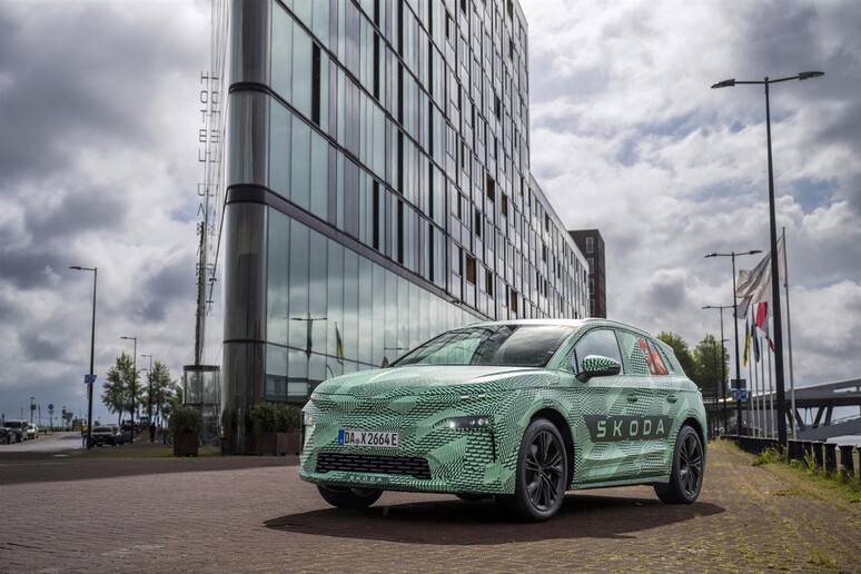 Škoda svela i primi dettagli del SUV compatto Elroq - RIPRODUZIONE RISERVATA