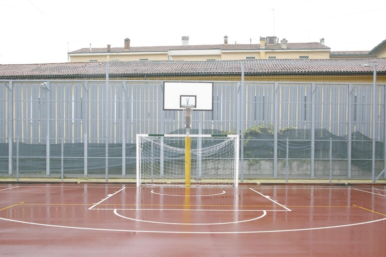 Un campo da basket. Immagine d 'archivio - RIPRODUZIONE RISERVATA