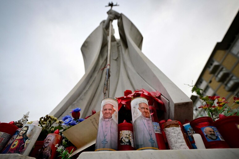 Notte tranquilla per il Papa © ANSA/AFP