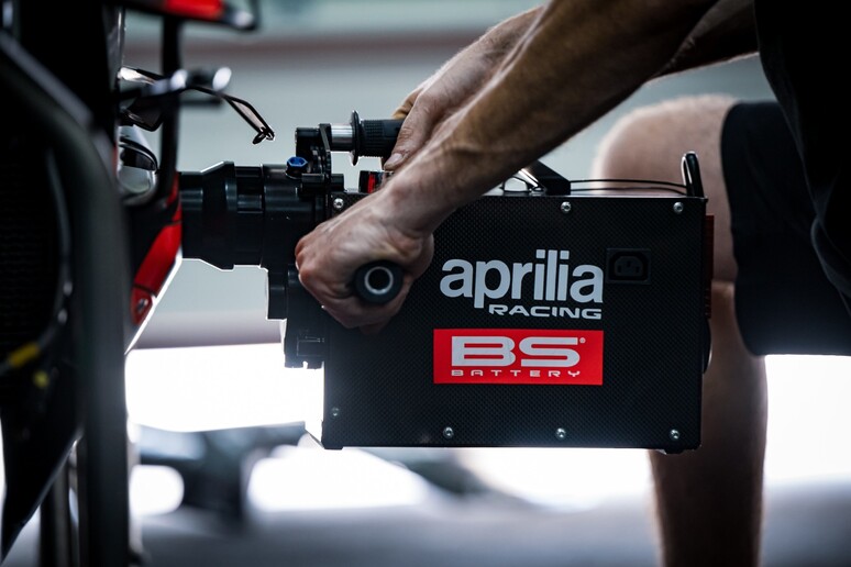 Aprilia Racing e BS Battery insieme per MotoGP 2025 e 2026 - RIPRODUZIONE RISERVATA