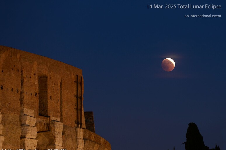 All’alba di venerdì 14 marzo la Luna si prenderà la scena con un’eclissi totale (fonte: Gianluca Masi - Virtual Telescope Project) - RIPRODUZIONE RISERVATA