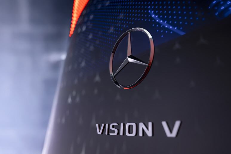 Mercedes Vans riparte dalla show car Vision V - RIPRODUZIONE RISERVATA