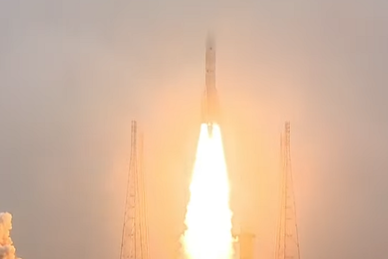 Il lancio di Ariane 6, nel primo volo commerciale (fonte: Arianespace) - RIPRODUZIONE RISERVATA